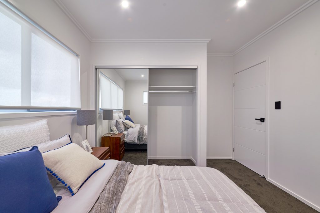 mirrored built in wardrobe open